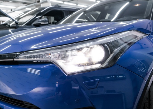 Замена ламп ближнего света Toyota C-HR на светодиоды XS-Light
