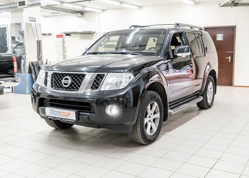 Замена противотуманных модулей Ниссан Патфайндер / Nissan Pathfinder на LED ПТФ