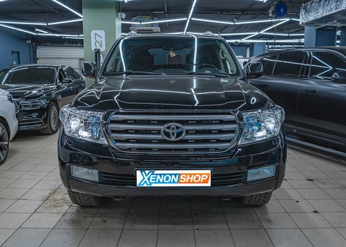 Установка LED-линз в фары Toyota Land Cruiser 200