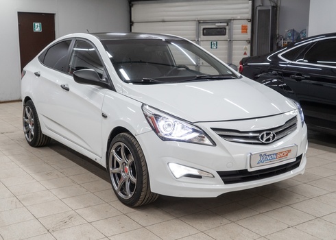 Установка LED-линз в фары Hyundai Solaris (2012)