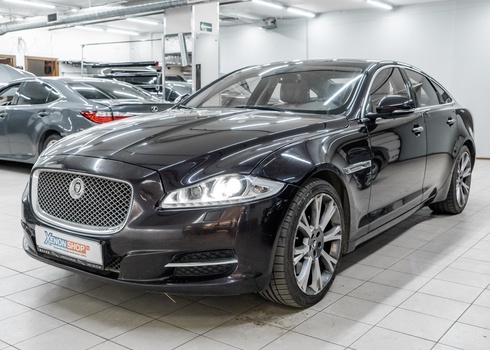 Замена ламп в ближнем свете Ягуар ХЖ / Jaguar XJ