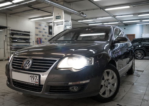 Замена ксеноновых ламп Фольксваген Пассат Б6 / Volkswagen Passat B6 на лампы Osram Original D1S