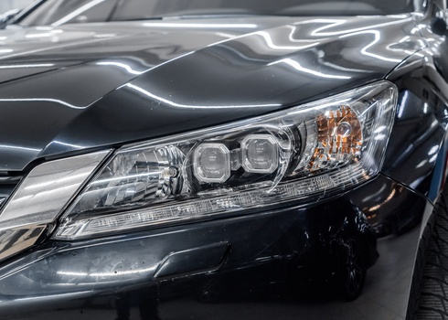 Оклейка стекол фар Honda Accord IX 2014 года полиуретаном SunTek