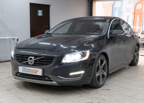 Замена штатного ксенона в фарах Volvo S60 (2014) на светодиоды