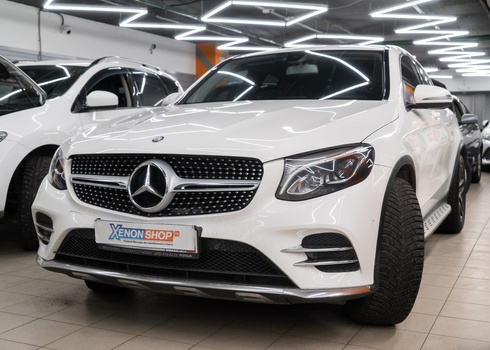 Устранение запотевания правой фары Mercedes-Benz GLC