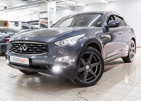 Установка светодиодных ламп в ПТФ Инфинити ФХ35 / Infiniti FX35