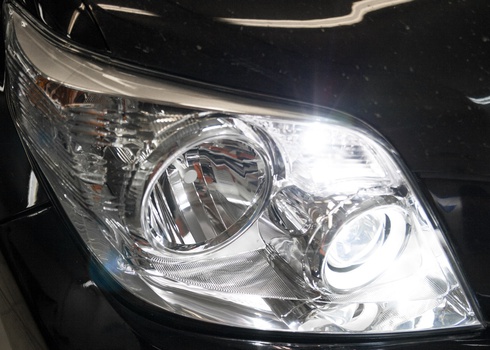 Установка LED би-линз Optima Professional на Тойота Прадо 150 / Toyota Land Cruiser Prado 150 + замена стекол фар