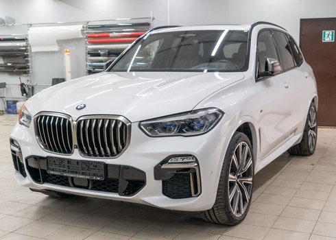 Оклейка полиуретаном отбойной части BMW X5 M50D G05 (2018)