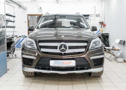 Тонировка задней полусферы Мерседес ГЛ500 / Mercedes-Benz GL500