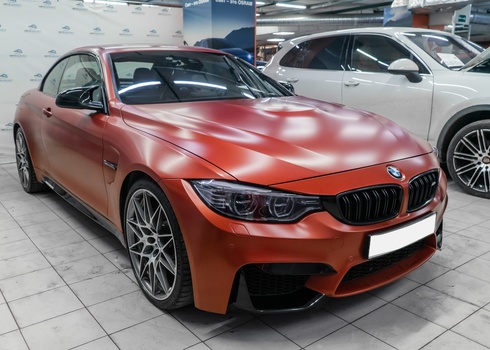 Бронирование капота BMW M4 (2014) матовой пленкой