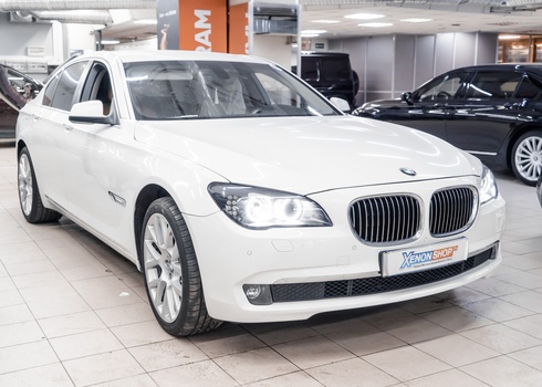 Замена линз, стекол фар + покраска масок BMW 7 F01