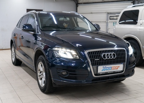 Замена линз и стёкол фар Audi Q5 (2009)