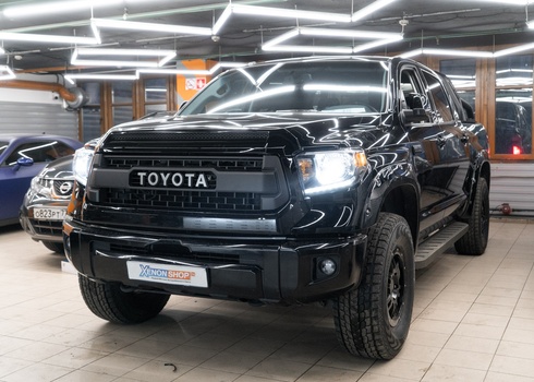 Установка линз в фары Toyota Tundra (2013)