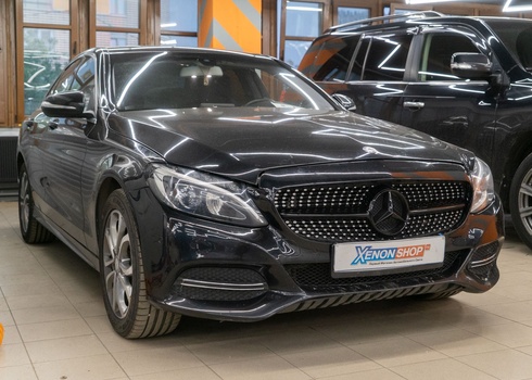 Устранение запотевания фары Mercedes-Benz W205 (2015)