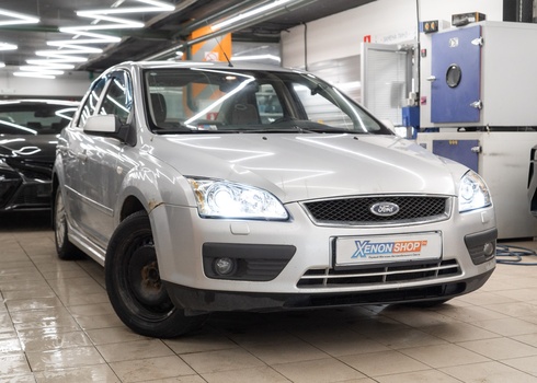 Установка LED-линз в фары Ford Focus (2006)