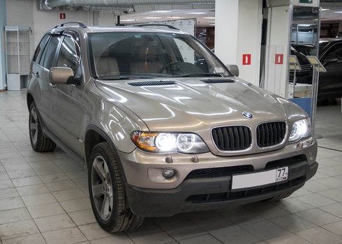 Замена штатных линз БМВ Х5 / BMW X5 на би-ксеноновые линзы Hella 3R