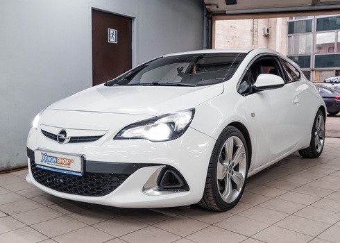 Замена галогенных ламп Opel Astra J на яркие светодиоды XS-Light