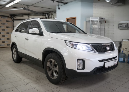 Замена штатных ламп КИА Соренто / KIA Sorento на светодиодные лампы Philips H7 X-Treme Ultinon LED