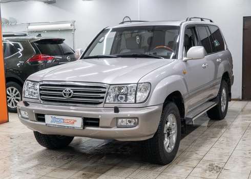 Шумоизоляция салона Toyota Land Cruiser 100 (2008)