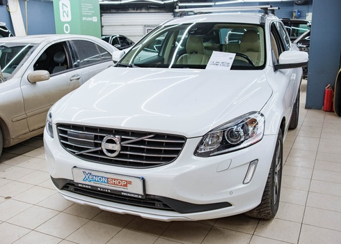 Замена стёкол фар Volvo XC60