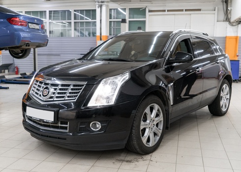 Замена ксеноновых ламп Cadillac SRX4