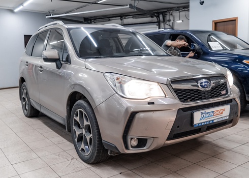 Замена старых ксеноновых ламп Subaru Impreza XV