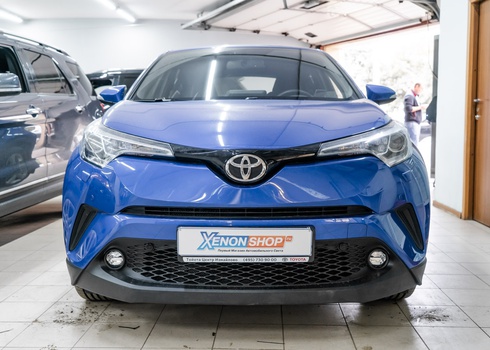 Замена салонных ламп Тойота С-НР / Toyota C-HR на светодиоды