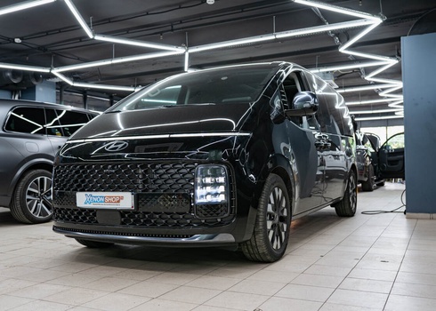 Установка 4-х линз (квадробилед) на Hyundai Staria + дооснащение фонарей