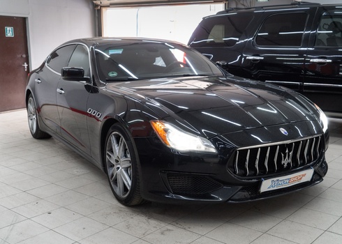 Замена ксеноновых ламп Maserati Quattroporte (2014)