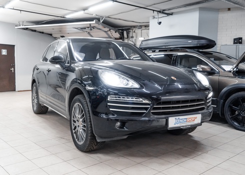 Замена штатного ксенона в фарах Porsche Cayenne (2014)