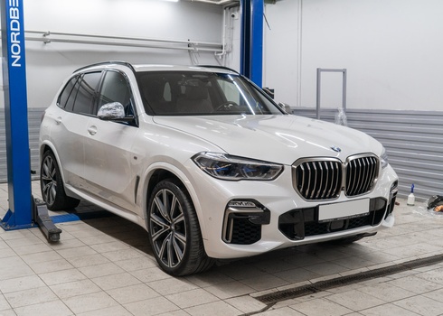 Бронирование лобового стекла BMW X5 G05 (2018)