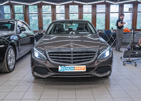 Устранение запотевания фары Mercedes-Benz C W205 (2017)