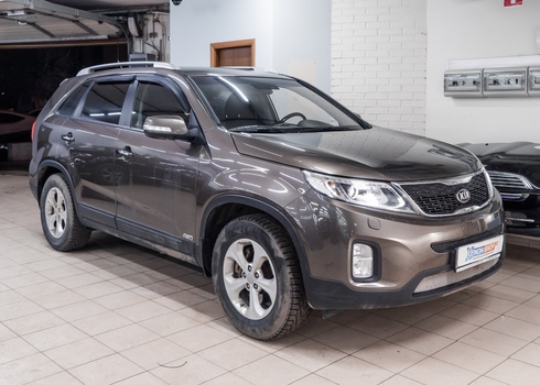 Замена ксеноновых линз KIA Sorento II рестайлинг на светодиодные линзы MTF-Light