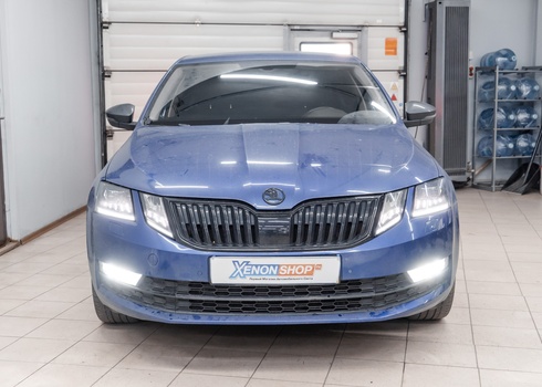 Установка светодиодов в ПТФ Skoda Octavia (2019)