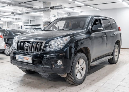 Поклейка антигравийной пленки на фары Тойота Прадо 150 / Toyota Prado 150