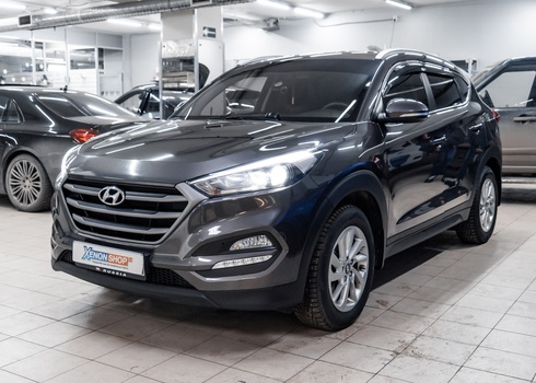 Установка светодиодных ламп в ближний свет Hyundai Tucson (2018)