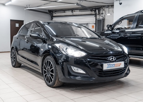 Установка светодиодных ламп XS-Light в ближний свет Hyundai i30 2 поколения