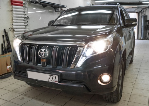 Замена штатной оптики на Тойота Прадо 150 / Toyota Prado 150 на светодиодные би-линзы Optima Professional 3.0