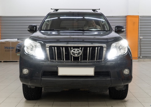 Замена линз в фарах Toyota Land Cruiser Prado 150 (2013)