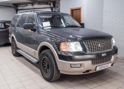 Установка светодиодных линз в фары Ford Expedition (2005)