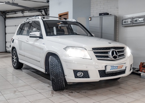 Установка светодиодных ламп в ближний свет Mercedes-Benz GLK