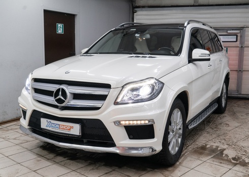 Замена отражателей заводских линз Mercedes-Benz GL (2014)