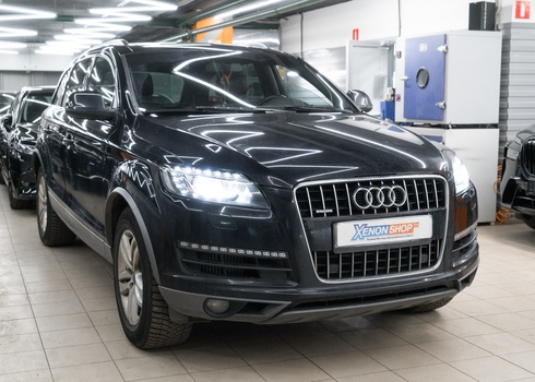 Замена ксеноновых линз и ламп Audi Q7 (2009)