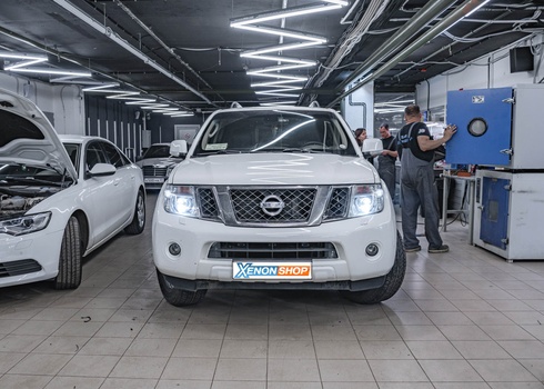 Замена штатных линз Nissan Pathfinder на LED-модули