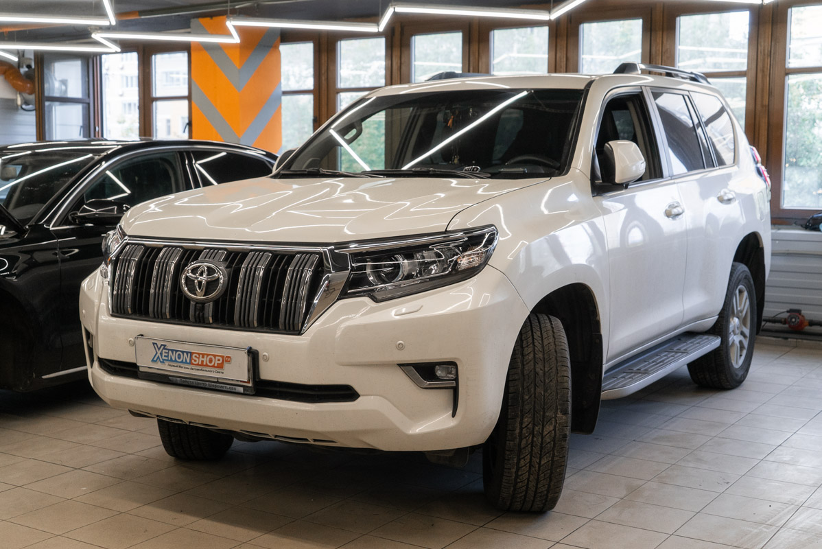 Замена стекол фар Toyota Land Cruiser Prado 150 (2012)