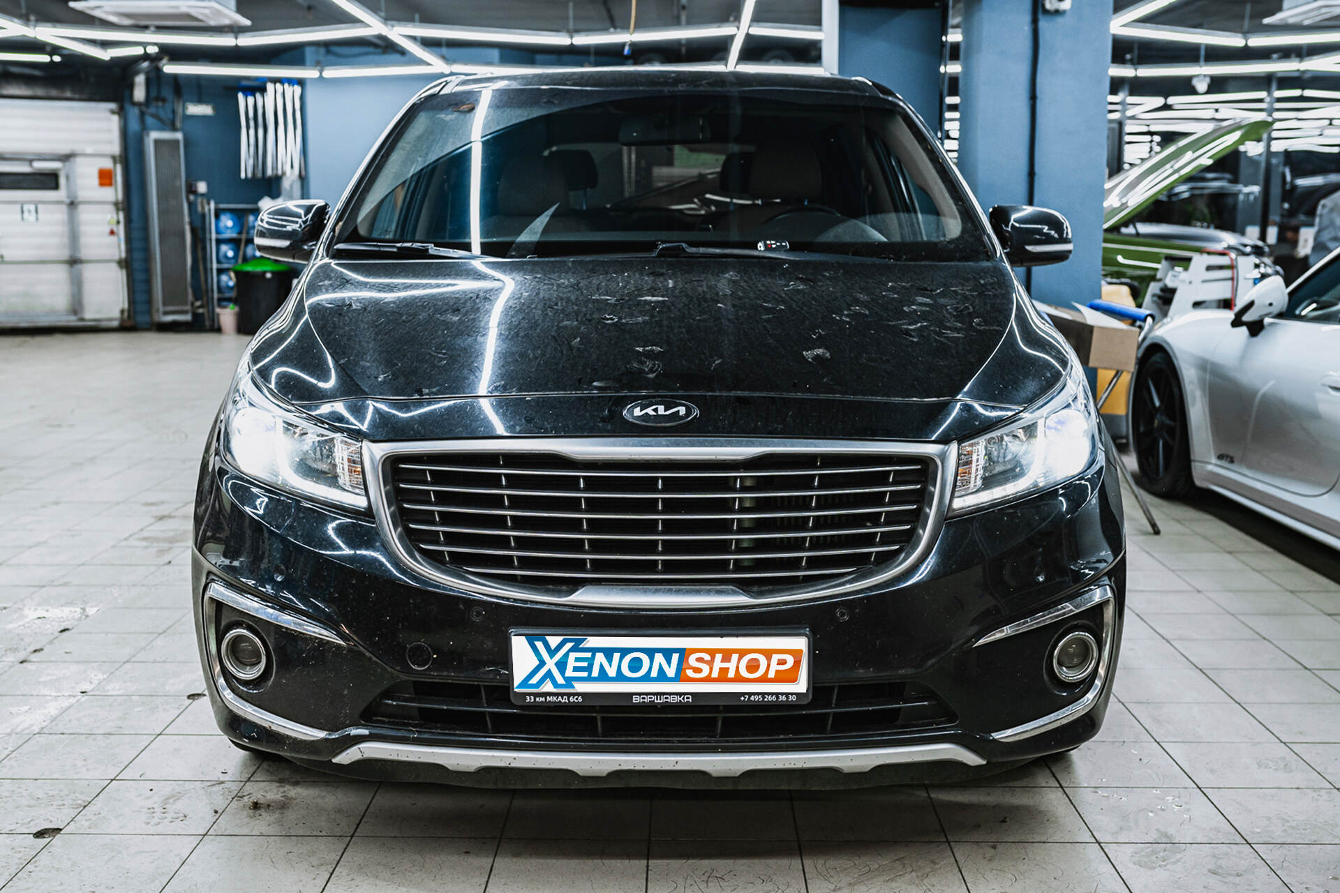 Замена линз KIA Carnival (2017) на светодиодные модули