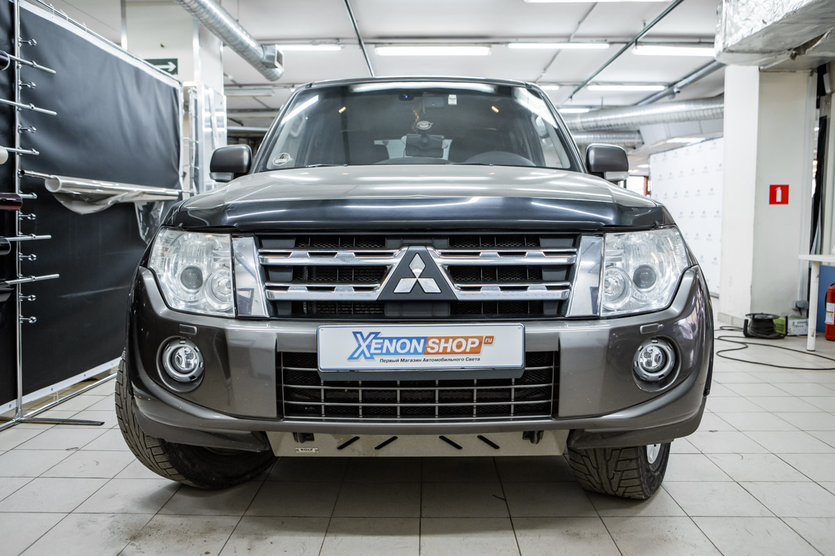 Как разобрать фару паджеро 4 Разбор фары Паджеро 4 Mitsubishi Pajero (4G), 3,2 л, 2007 года своими руками D