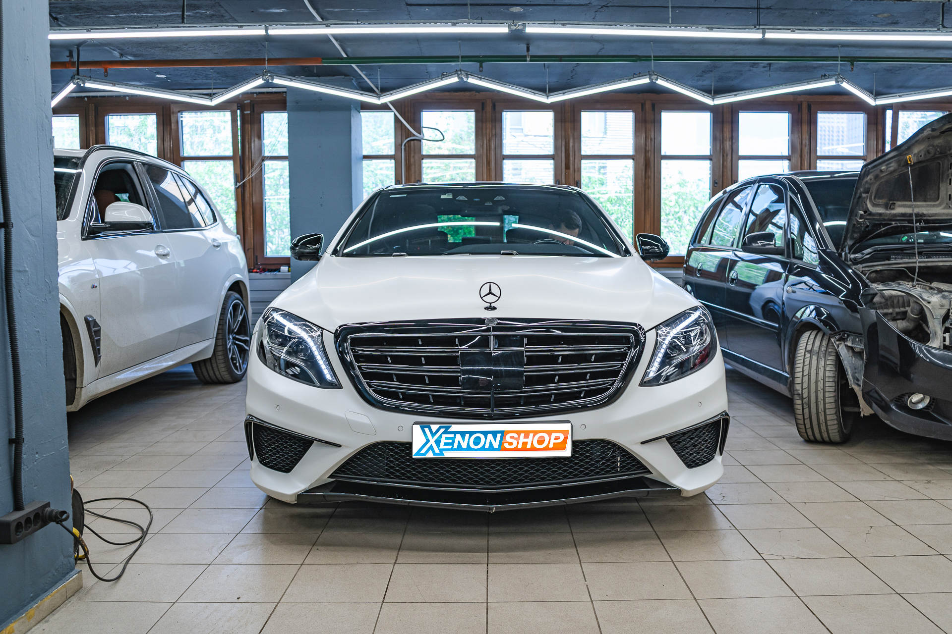 Замена корпуса фары Mercedes-Benz W222