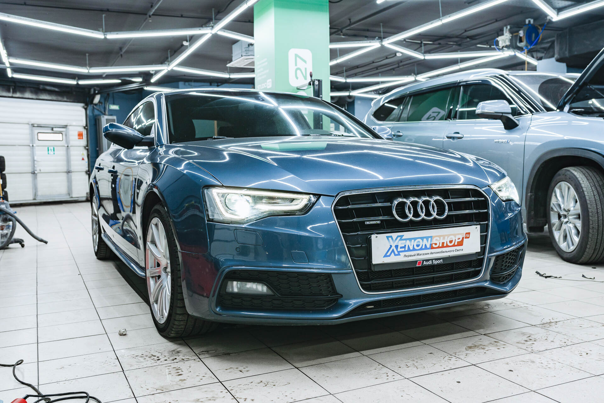 Замена штатных линз Audi A5 (2016) на светодиодные модули