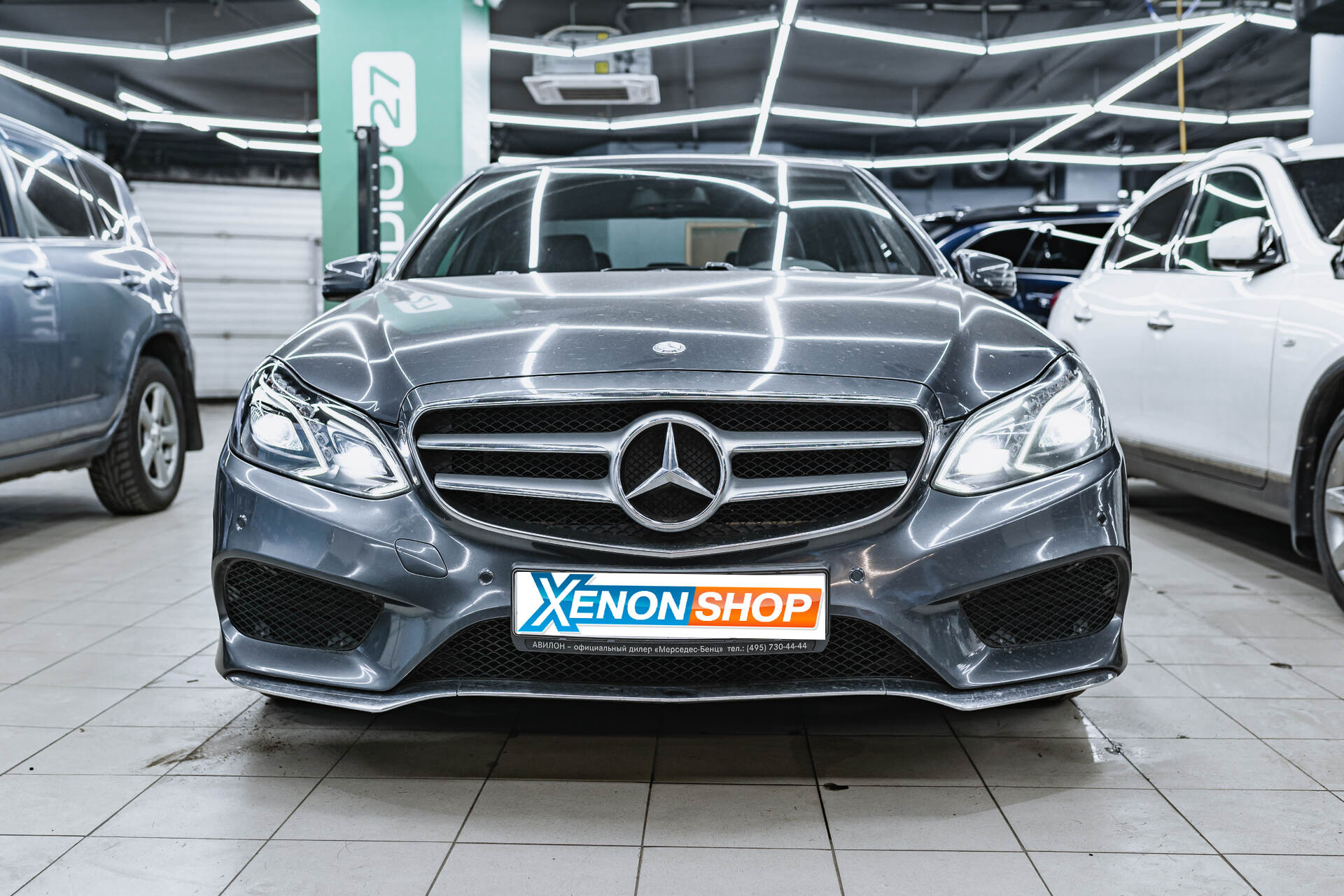 Устранение запотевания правой фары Mercedes-Benz E W212 с заменой стекла